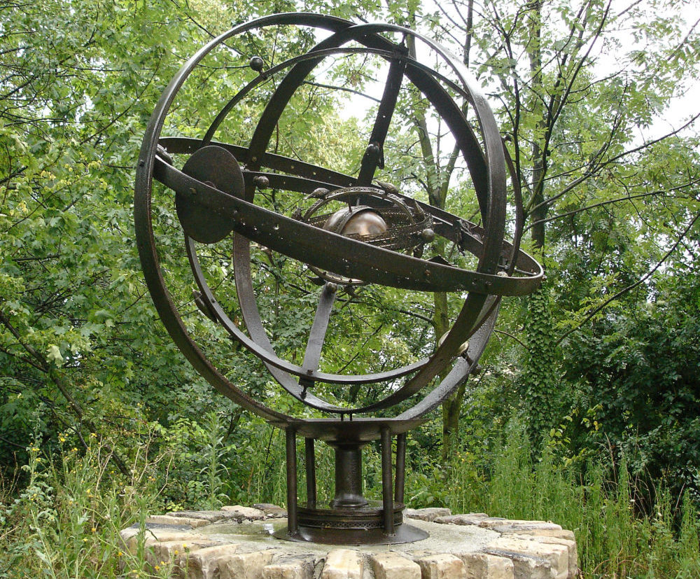 LA SPHERE à LANDELLES, fer et bronze, 1998