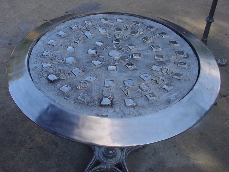 Table bistrot, verre et aluminium, 1995